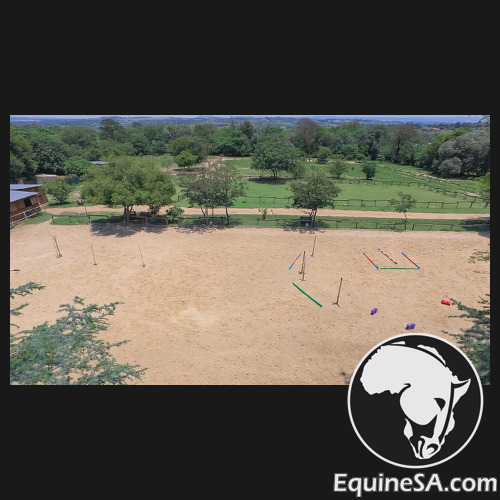Stable Yard to rent with 15 stables, Chartwell.
