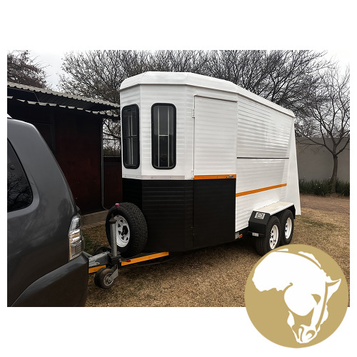 Challenger Horsebox 