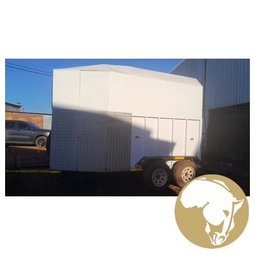 HORSEBOX FOR SALE AT A STEAL